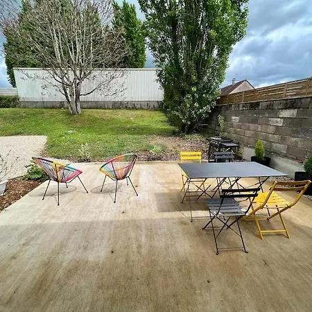 Logement De Plain-Pied Avec Jardin, Terrasse Gurgy Exterior photo