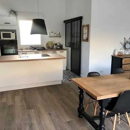 Logement De Plain-Pied Avec Jardin, Terrasse Gurgy Exterior photo